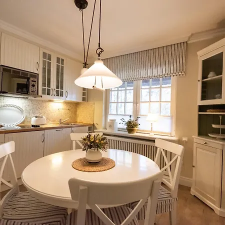 Loeoews Roos * Wenningstedt-Braderup