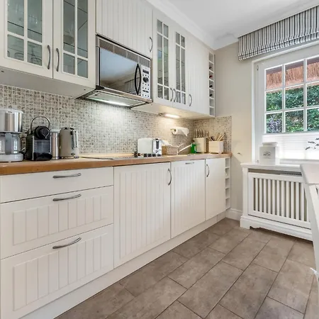 Loeoews Roos Apartmán